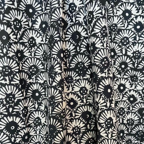 FREE PEOPLE Asymmetrical Black & White Floral Maxi Skirt - Picture 3 of 3